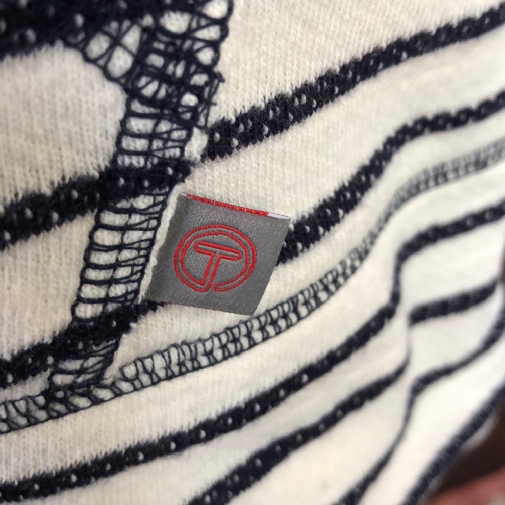 Talbots pullover top. - Picture 3 of 6